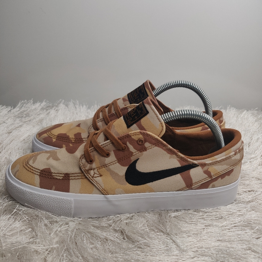 Nike Sb Zoom Stefan Janoski Parachute Beige Camo